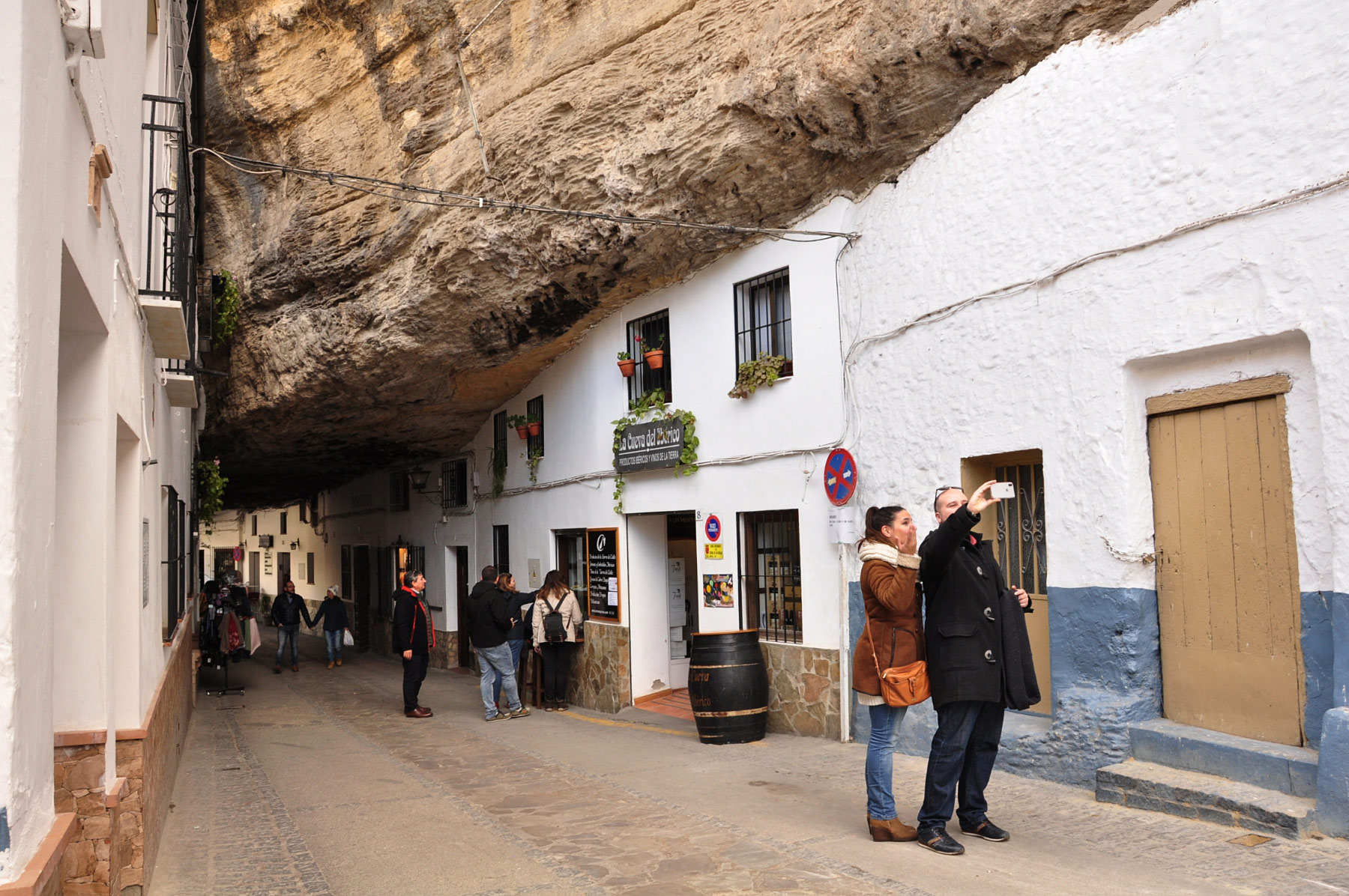 Setenil de las Bodegas